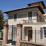 Villa Lina - Sky Earth Liberty Villa - 5 Min From Tube