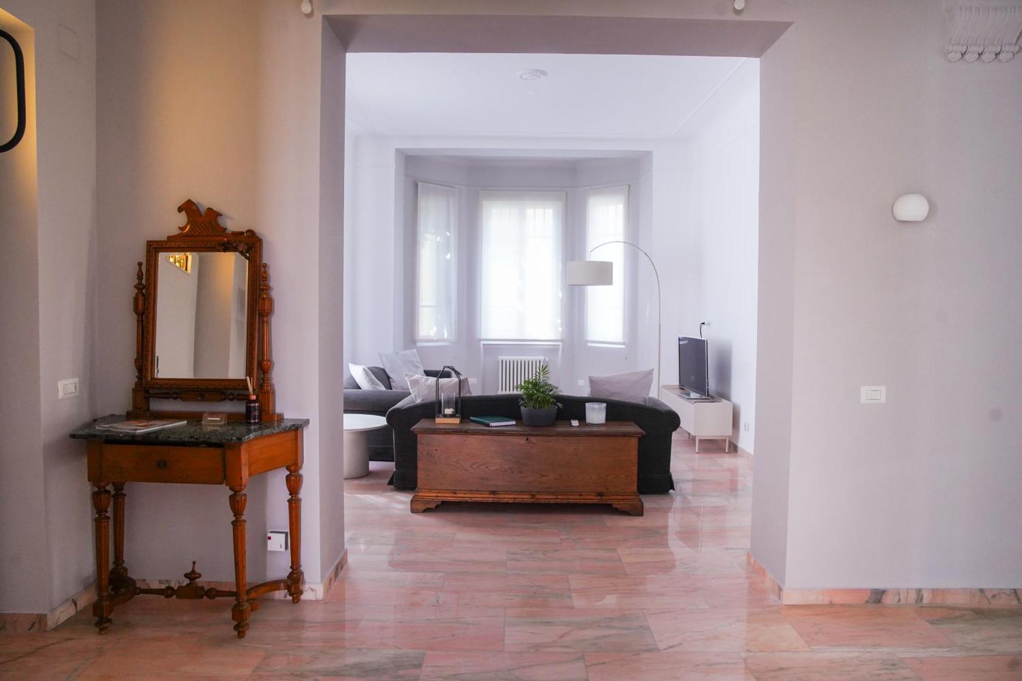 Villa Lina - Sky Earth Liberty - 5 Min From Tube *