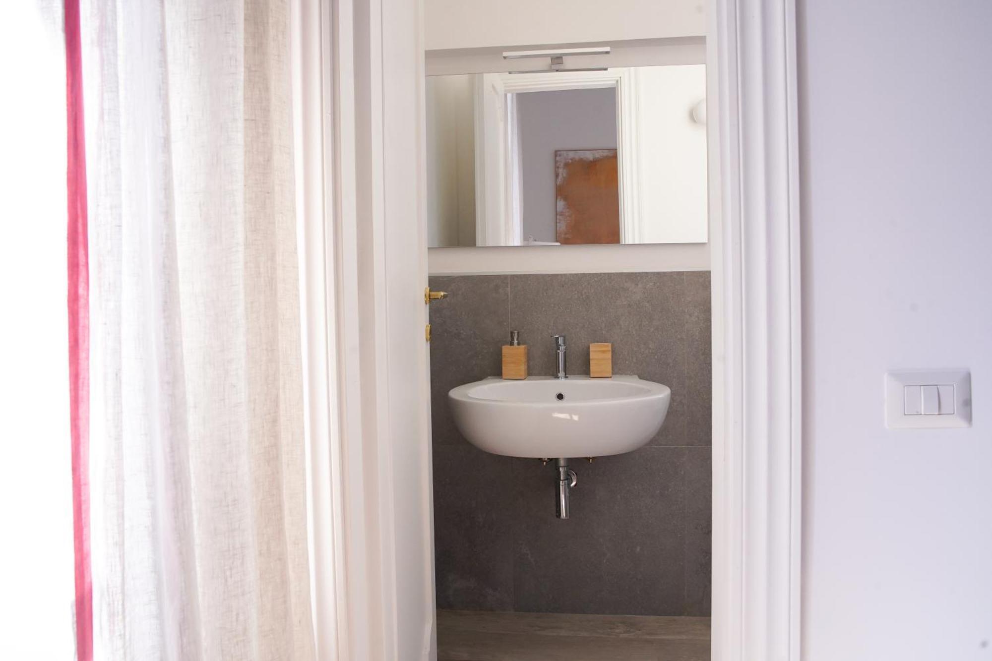Villa Lina - Sky Earth Liberty - 5 Min From Tube *